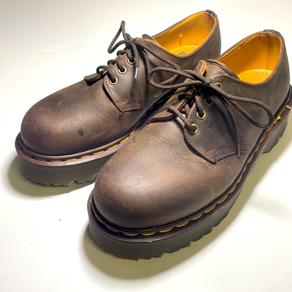 Dr. Martens mens 8 dark brown platform leather The Original air fusion shoes EUC - Picture 1 of 7